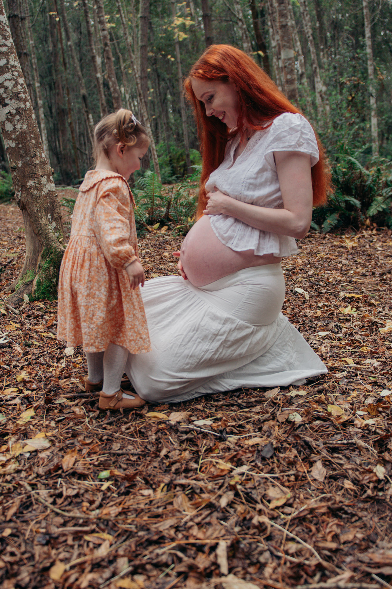 Golden-hour maternity photography, northern Tasmania
