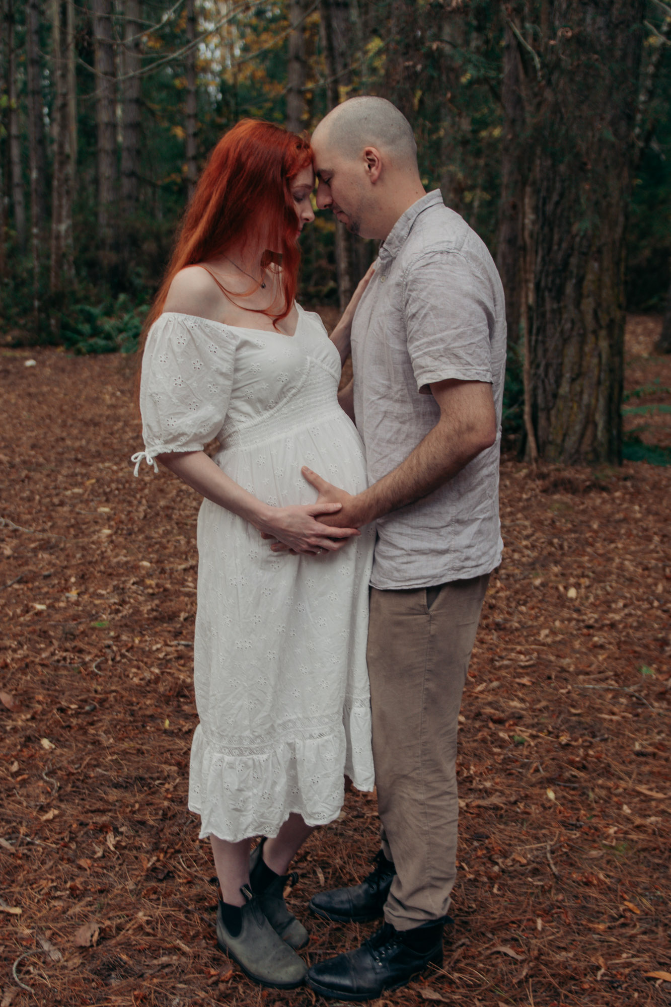 Maternity photography session in Launceston, Tasmania