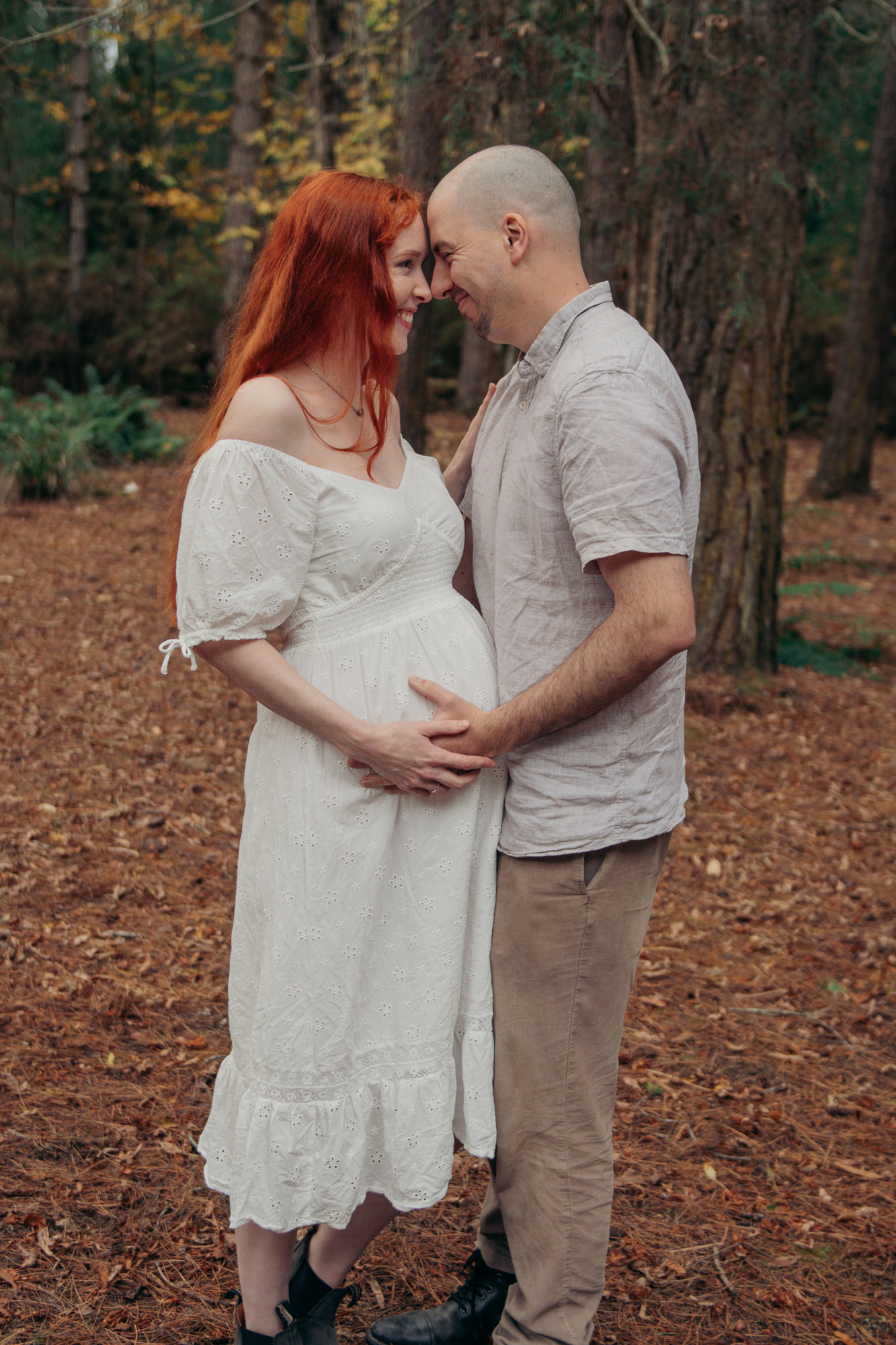 Golden-hour maternity photography, northern Tasmania