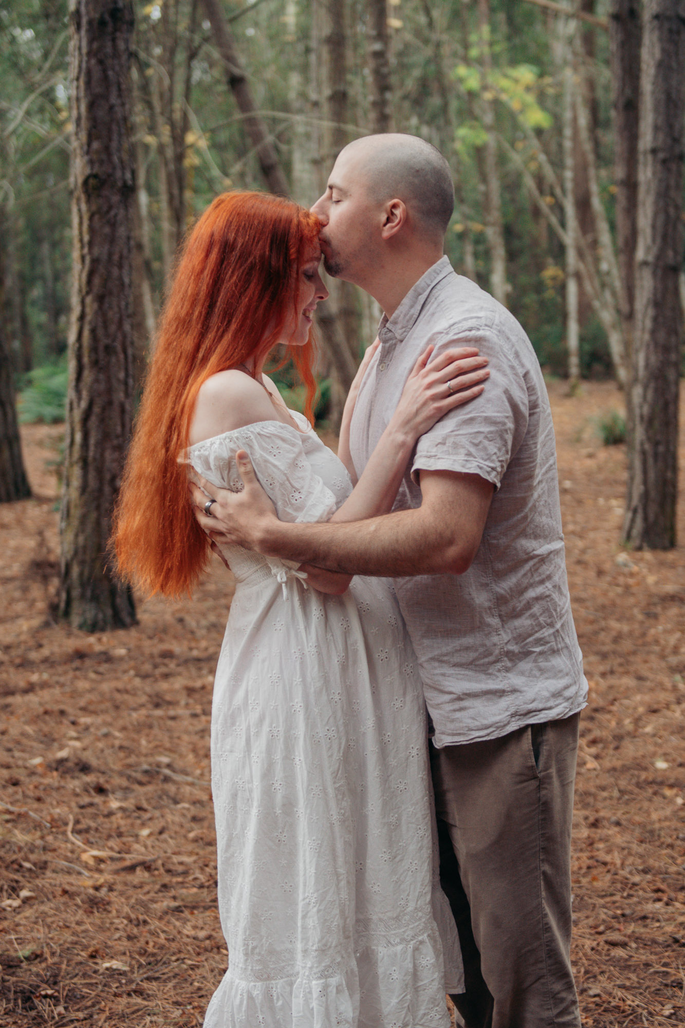 Glowing maternity portraits in northern Tasmania