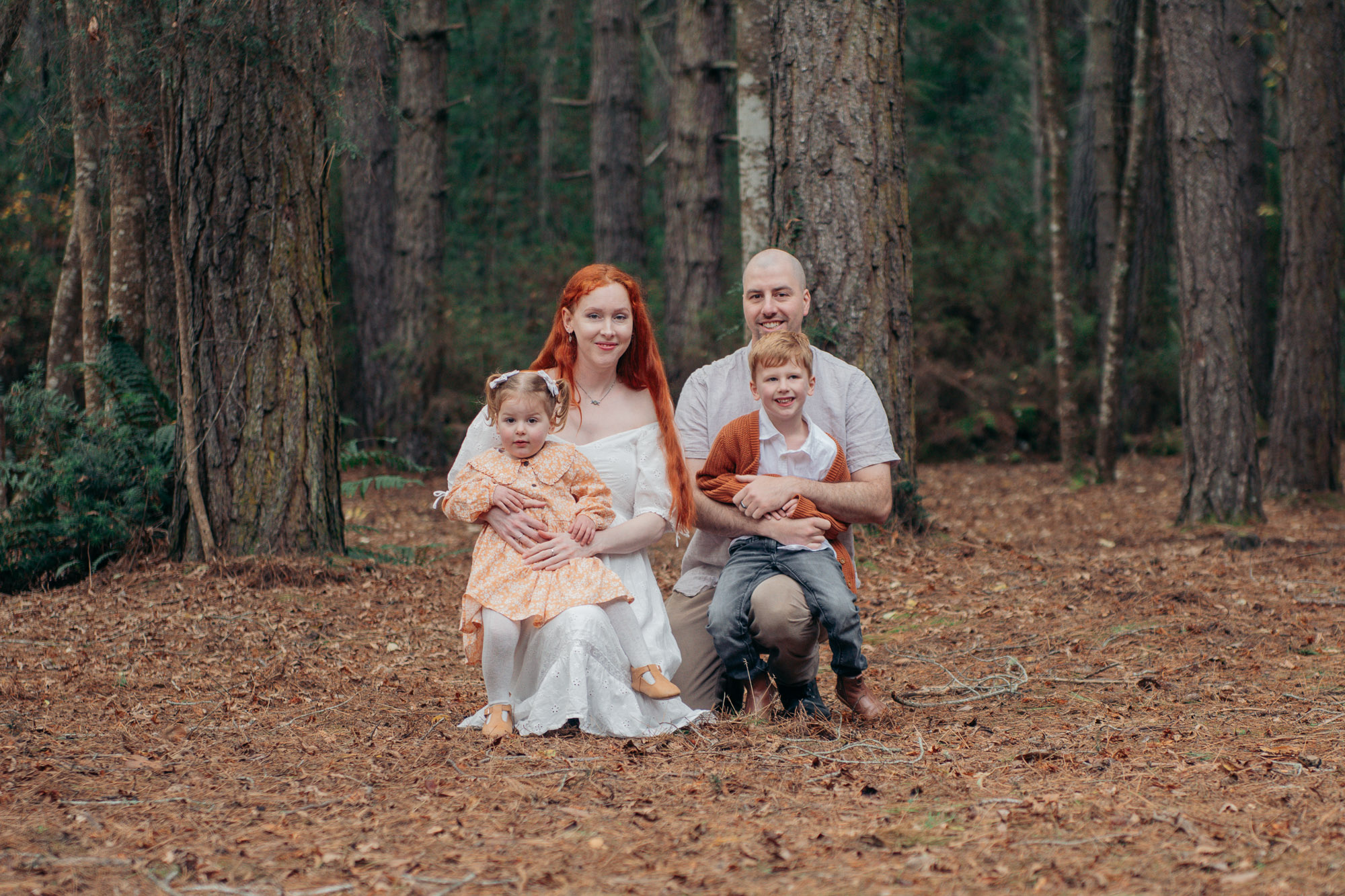 Glowing maternity portraits in northern Tasmania