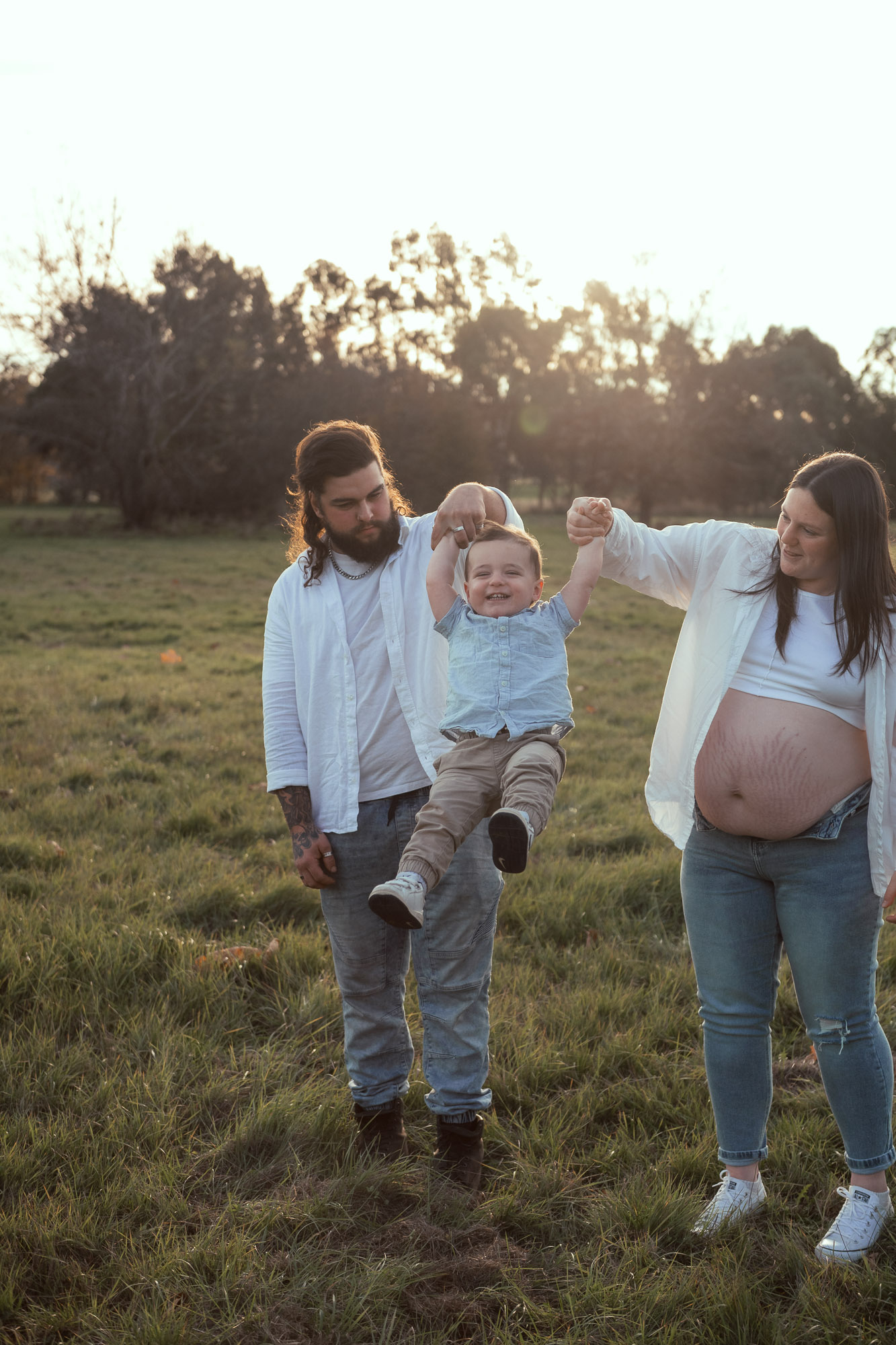 Maternity session in the Tasmanian landscape